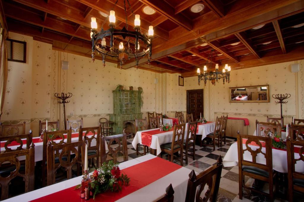 Hotel Castel Dracula Piatra Fântânele Exterior foto