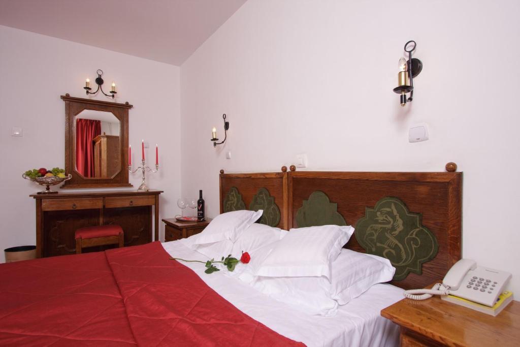 Hotel Castel Dracula Piatra Fântânele Zimmer foto