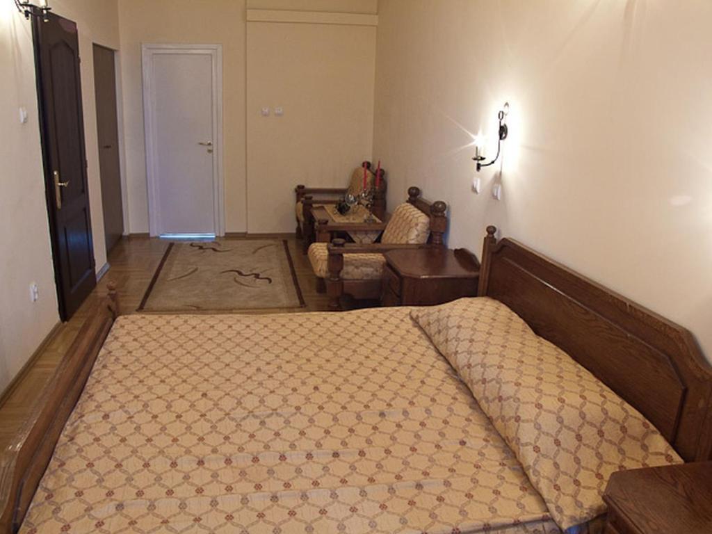 Hotel Castel Dracula Piatra Fântânele Zimmer foto